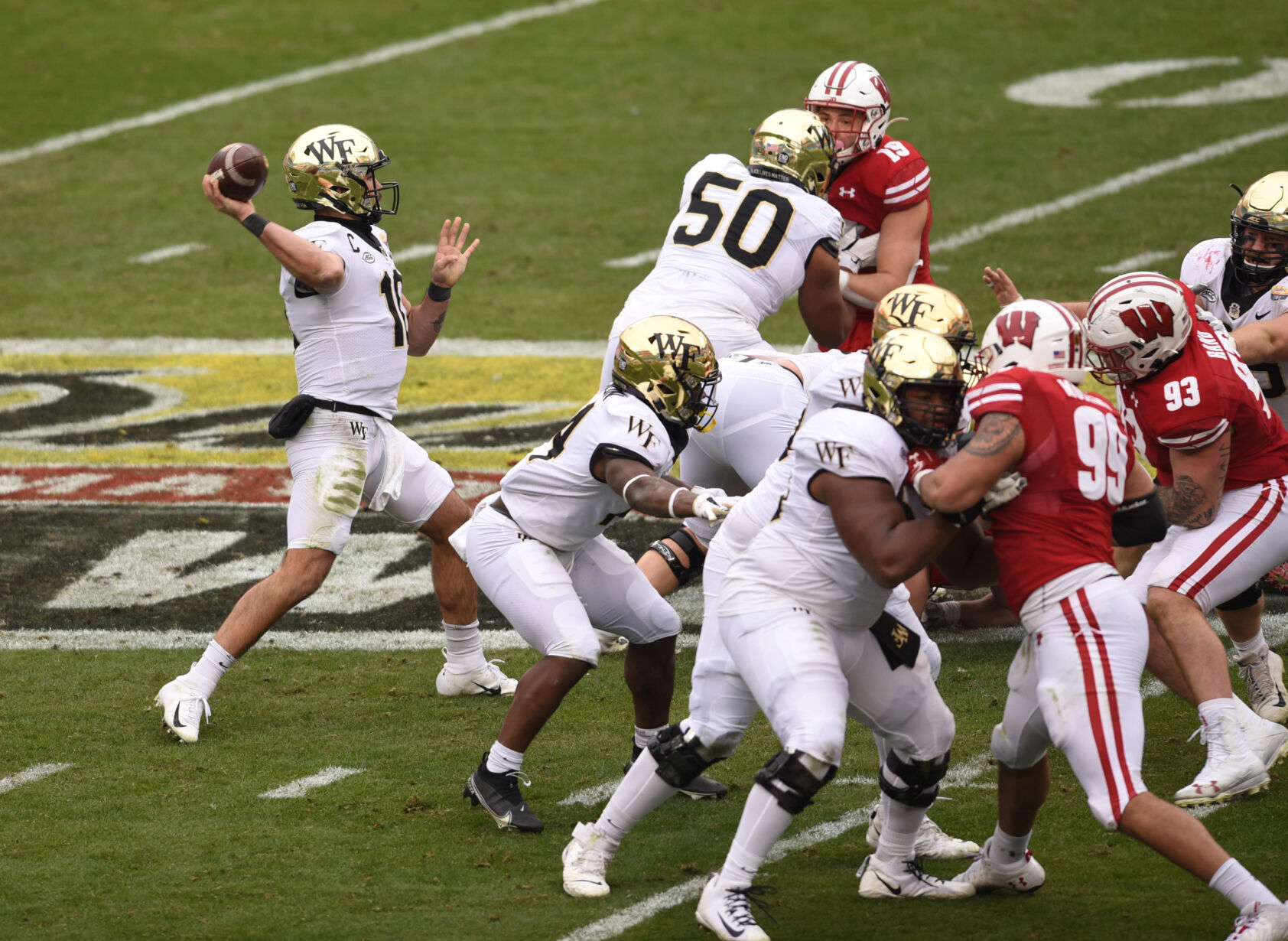 Wisconsin Wake Forest Duke's Mayo Bowl